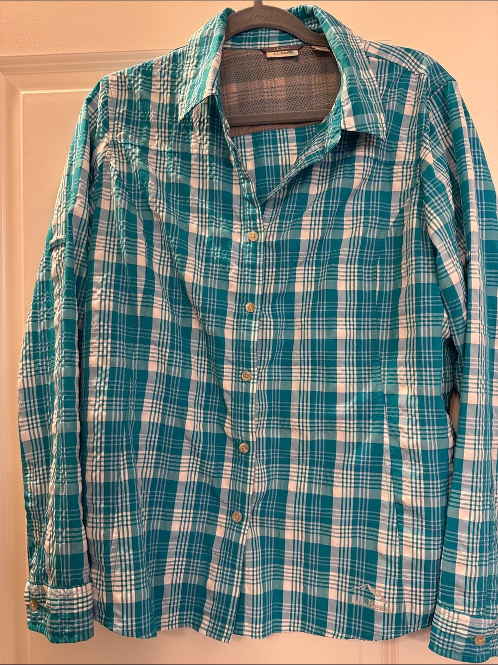Women’s LL Bean Teal Plaid Button-Up Shirt.